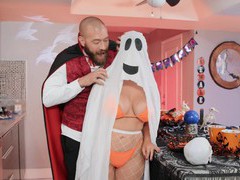 ChiliMoms presents: Hardcore ffm threesome with stunning emma hix & lasirena69