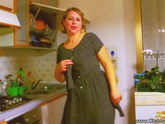 ChiliMoms presents: Italian bbw housewife bj