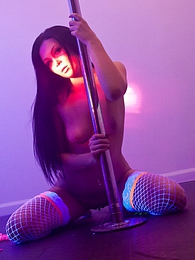 ChiliMoms presents: Stripper Strobe